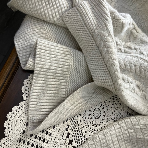 Madewell Cable Sweater Tan Color Size XXS Warm , Soft ,Cozy - Picture 4 of 8